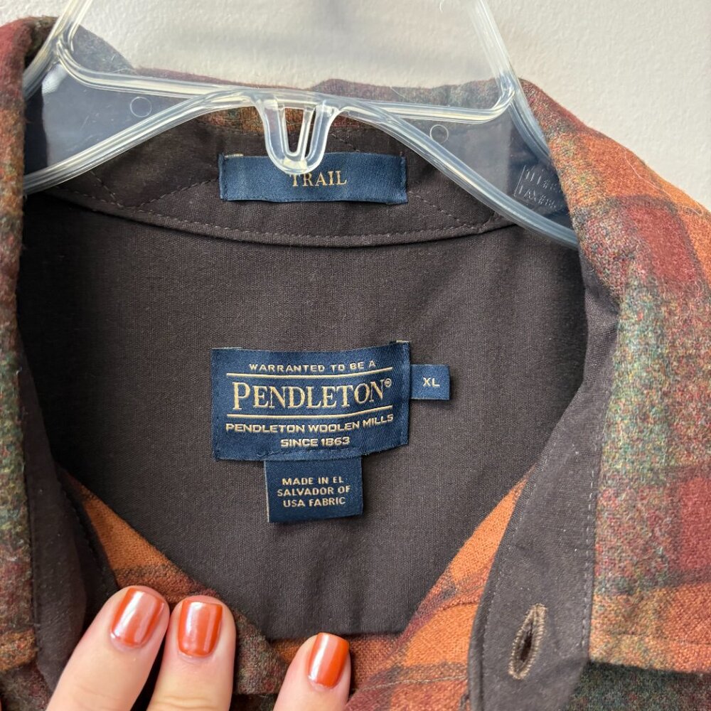 MEN'S PLAID ELBOW-PATCH TRAIL SHIRT - Picture 3 of 4